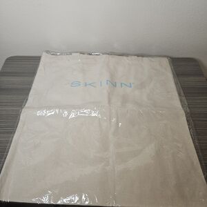 SKINN Cosmetics Daily Essential Canvas Tote Bag